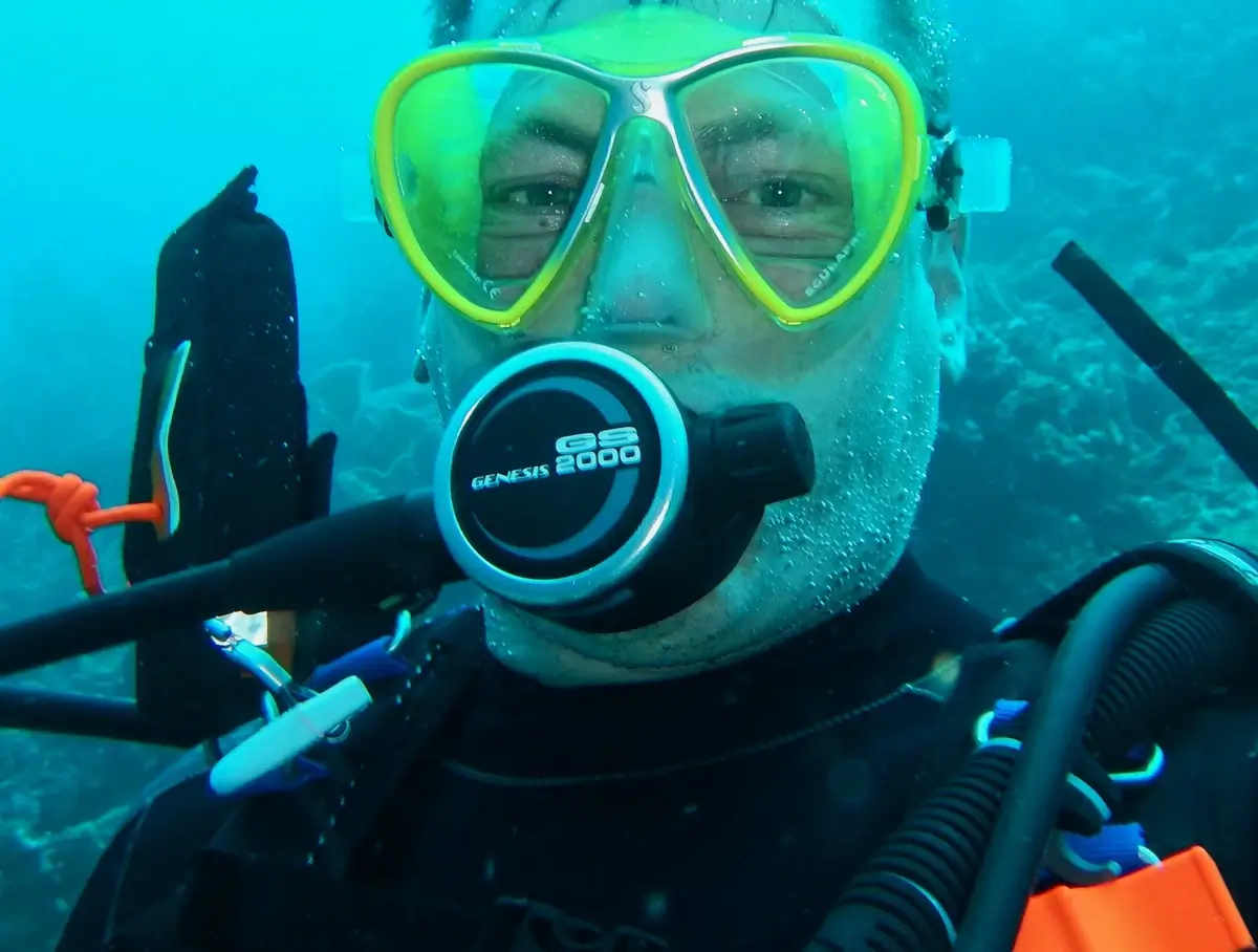Scuba diving regulator