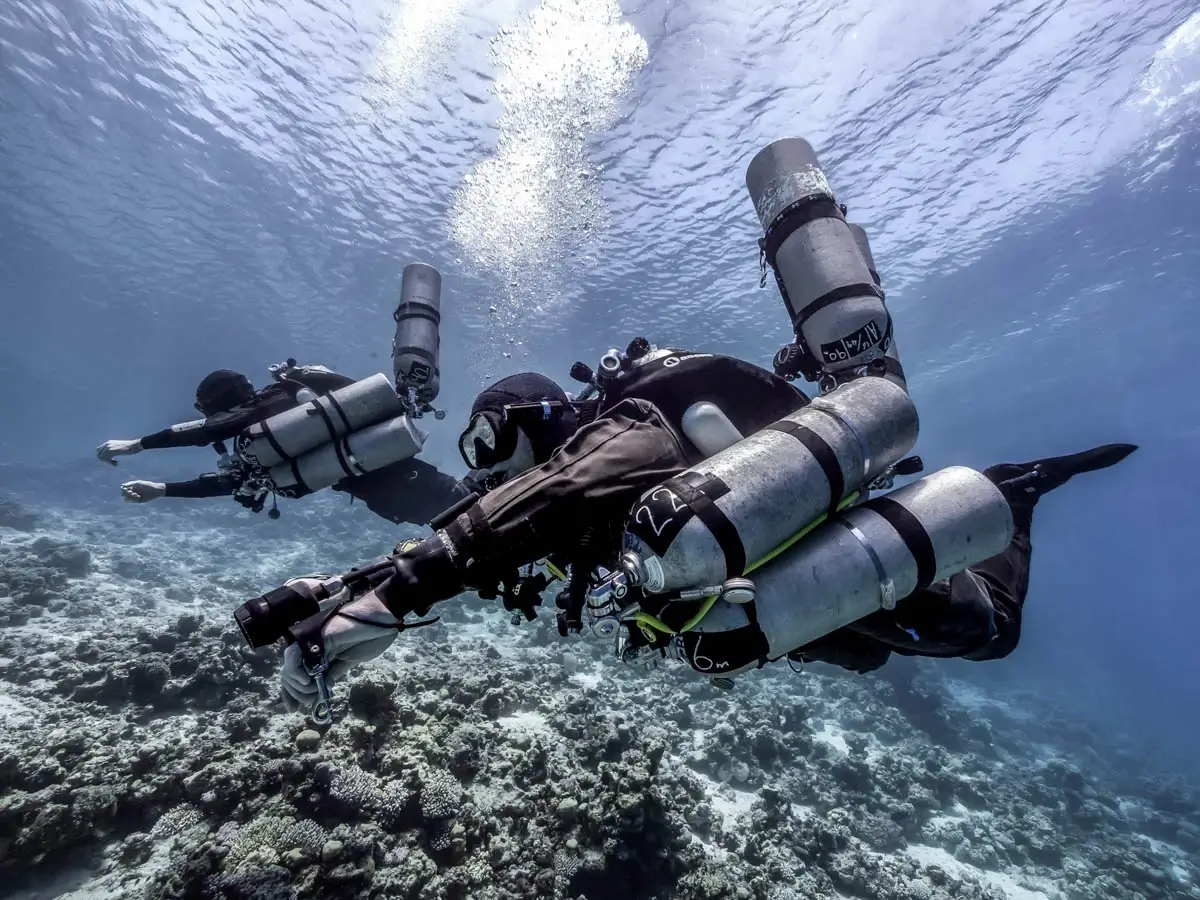 Technical divers