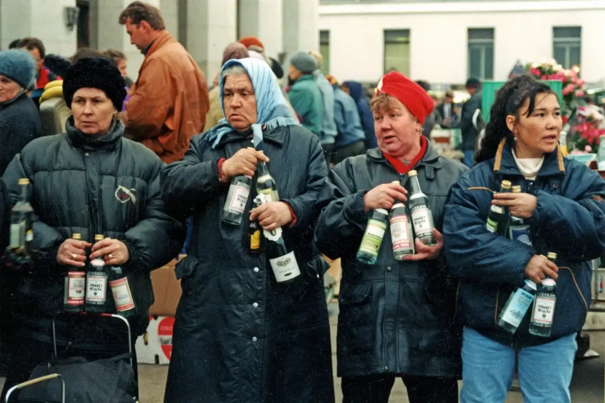 Soviet Union women with vodka