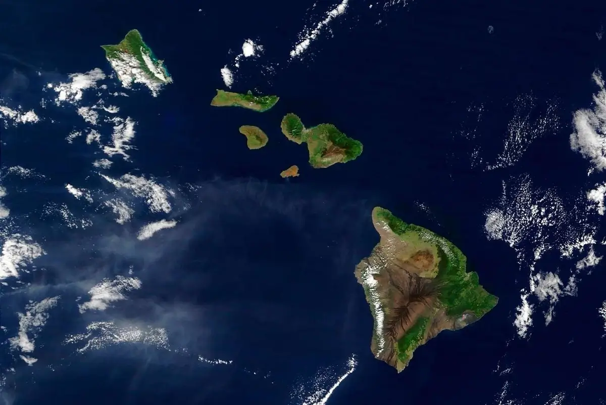 Aerial view of the Hawaiian Islands, formed by mantle plumes
