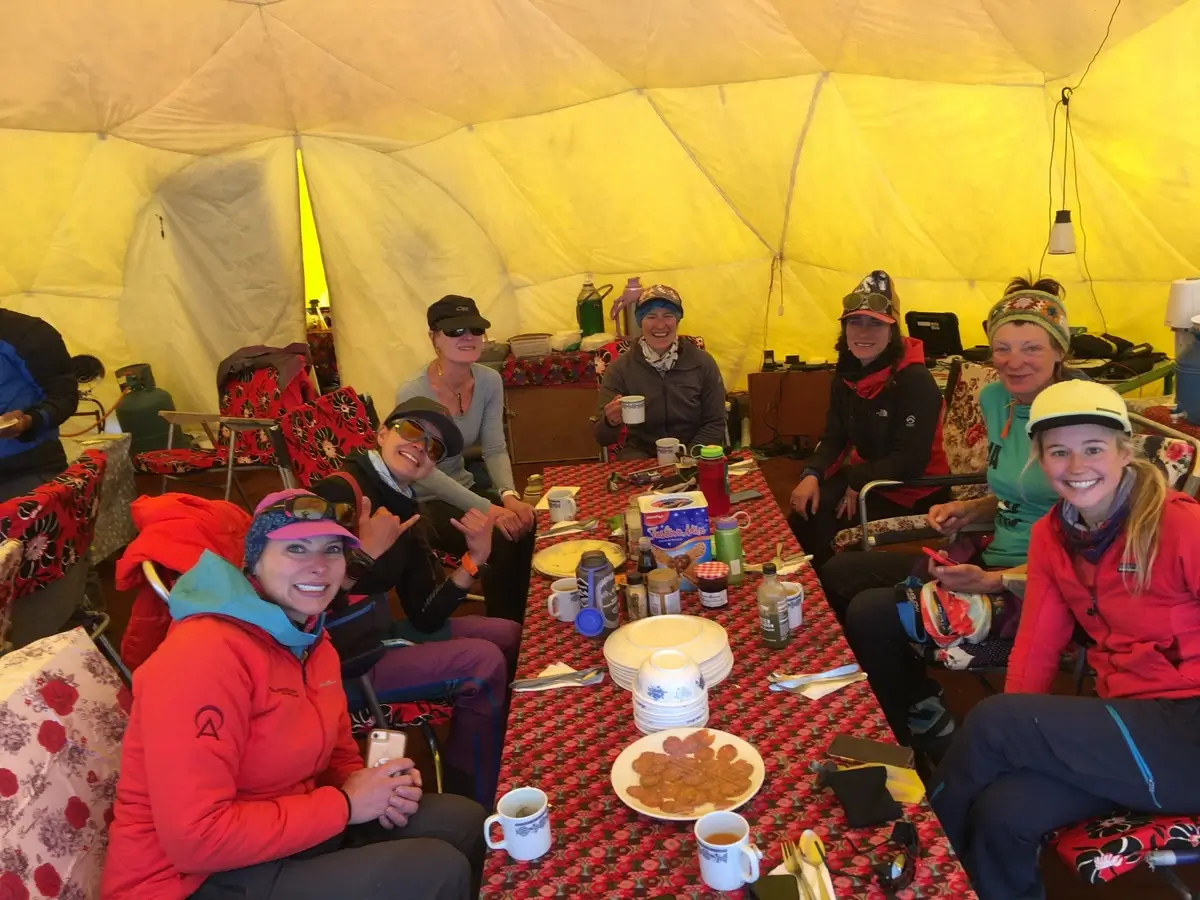 Climbers eat on Everest