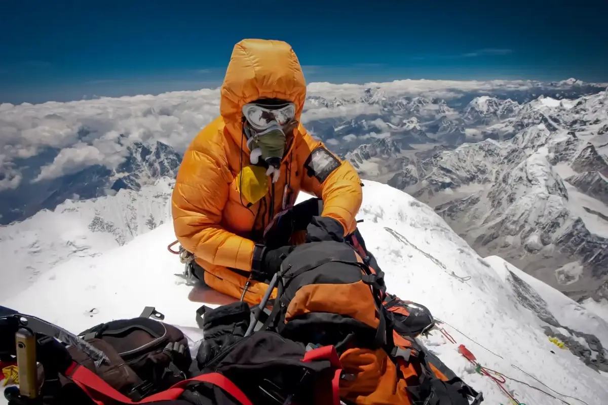 High-tech gear used in modern Everest climbs