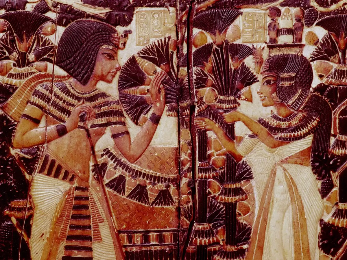 Tutankhamun and Queen Ankhesenamun