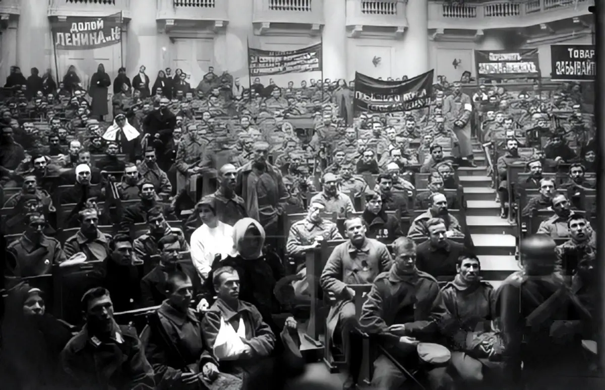 A meeting of the Petrograd Soviet in 1917