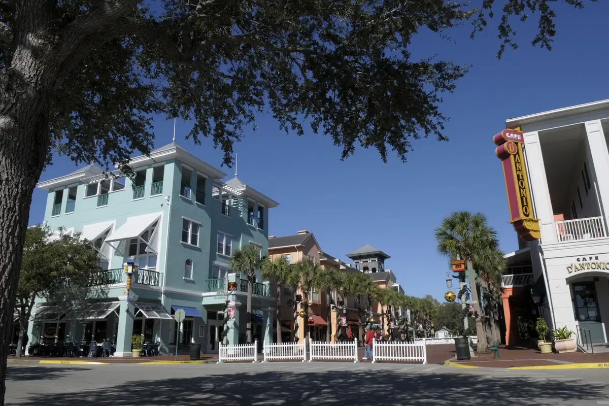 Street and architecture of Celebration, Florida