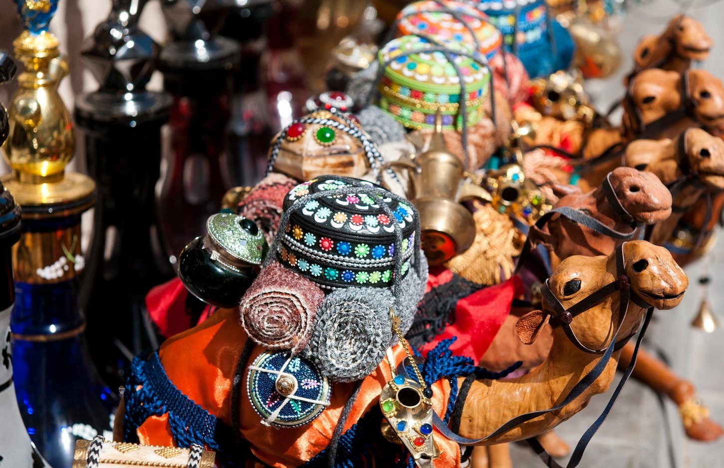 How to Choose a Unique Souvenir from Dubai for Kids